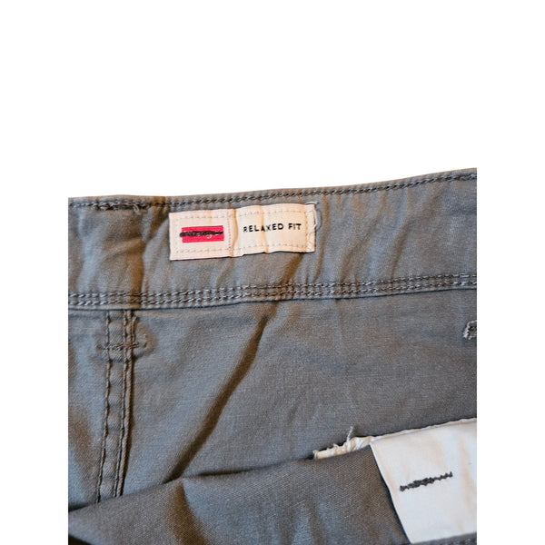 Wrangler Mens Relaxed Fit Gray Cargo Shorts Size 48 Durable & Comfortable
