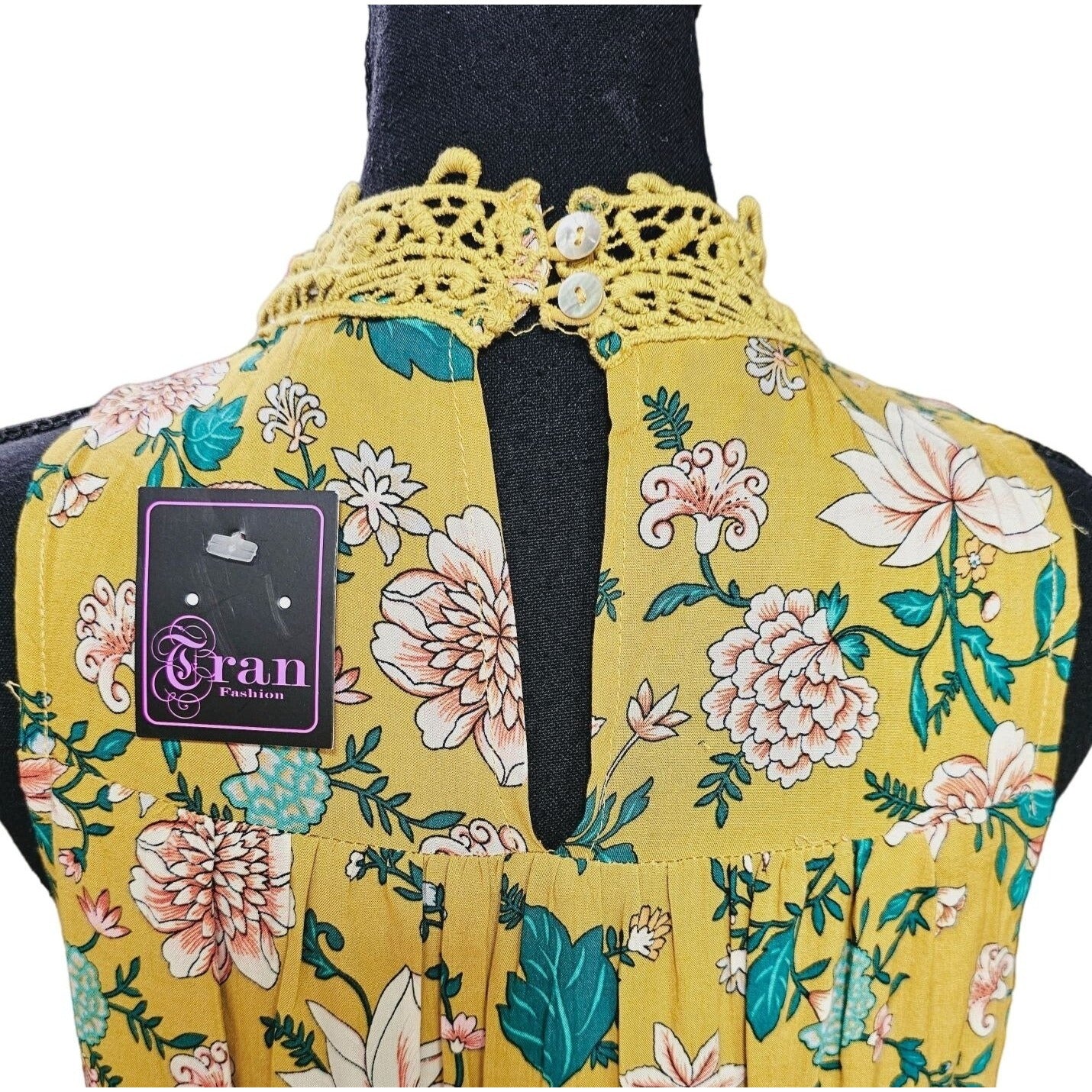 Entro Babydoll Bohemian Mini Sundress with Lace Collar Accents, Size Medium