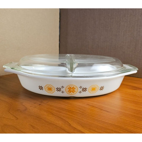 Vintage Pyrex 1.5 Quart Divided Casserole Dish With Glass Lid