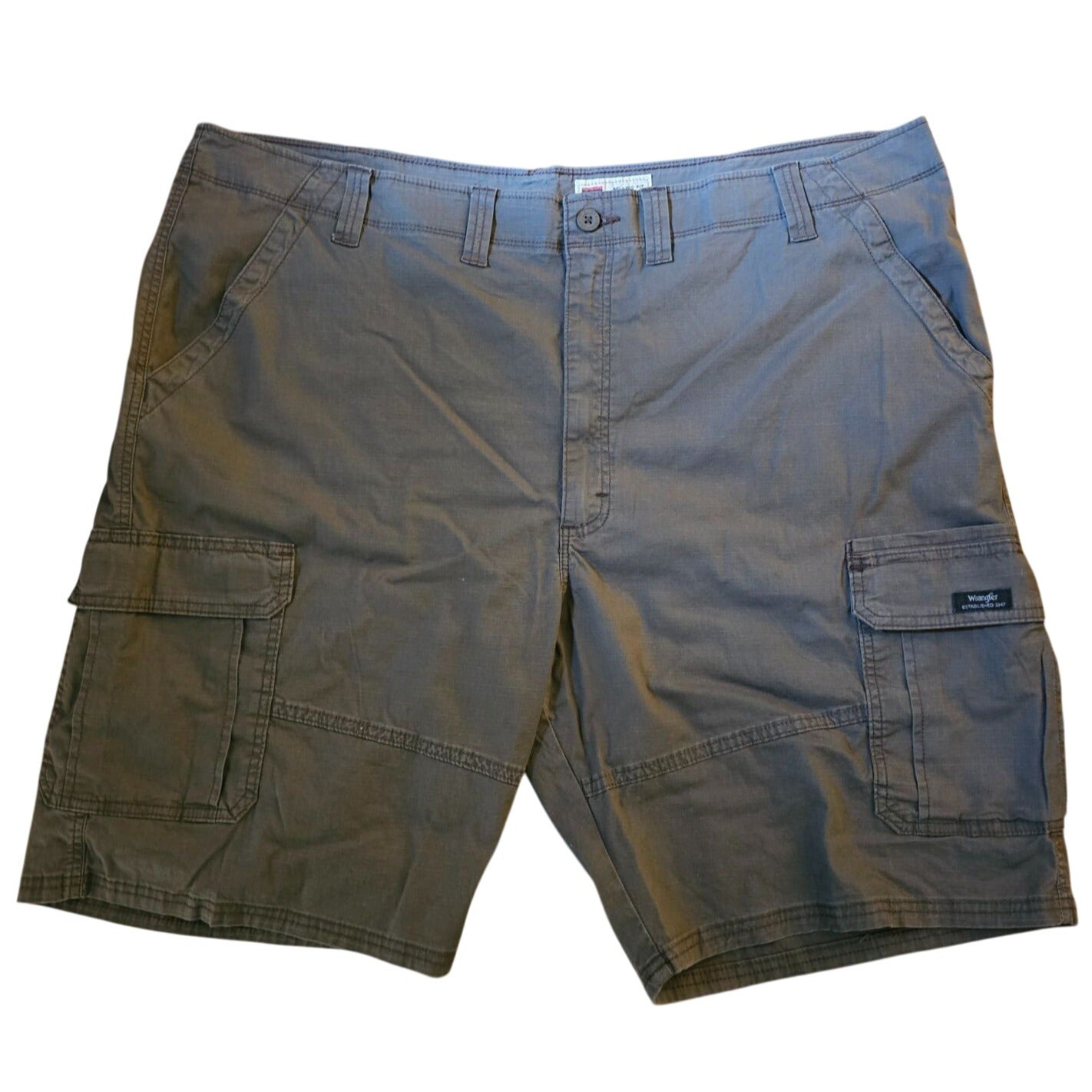 Size 48 Wrangler Mens Relaxed Fit Cargo Shorts Gray With Multiple Pockets