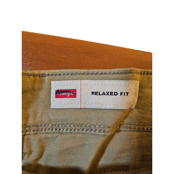 Wrangler Mens Relaxed Fit Cargo Shorts 48x10 Khaki Durable & Comfortable