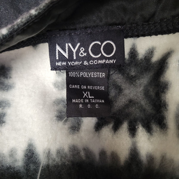 New York & Co. Black and White Tribal Patterned Shaw