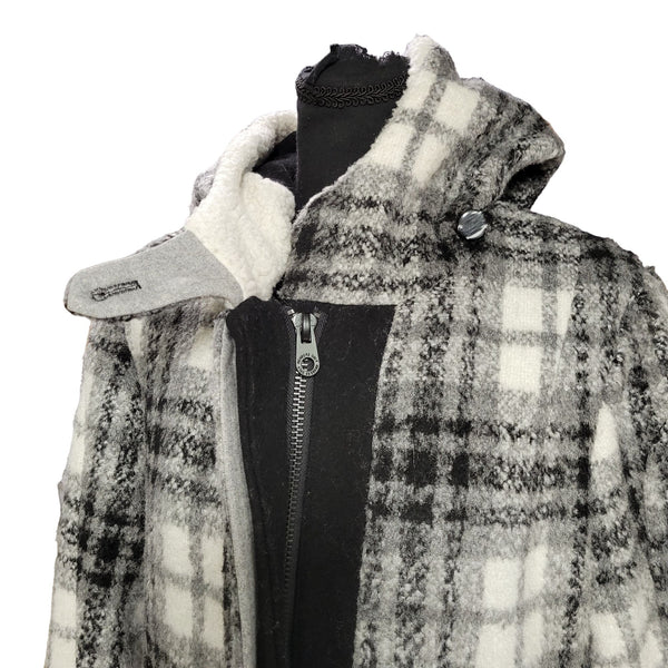 Members Only Wool Blend, Stylish, Heavy Women's Black and White Coat, Size M
