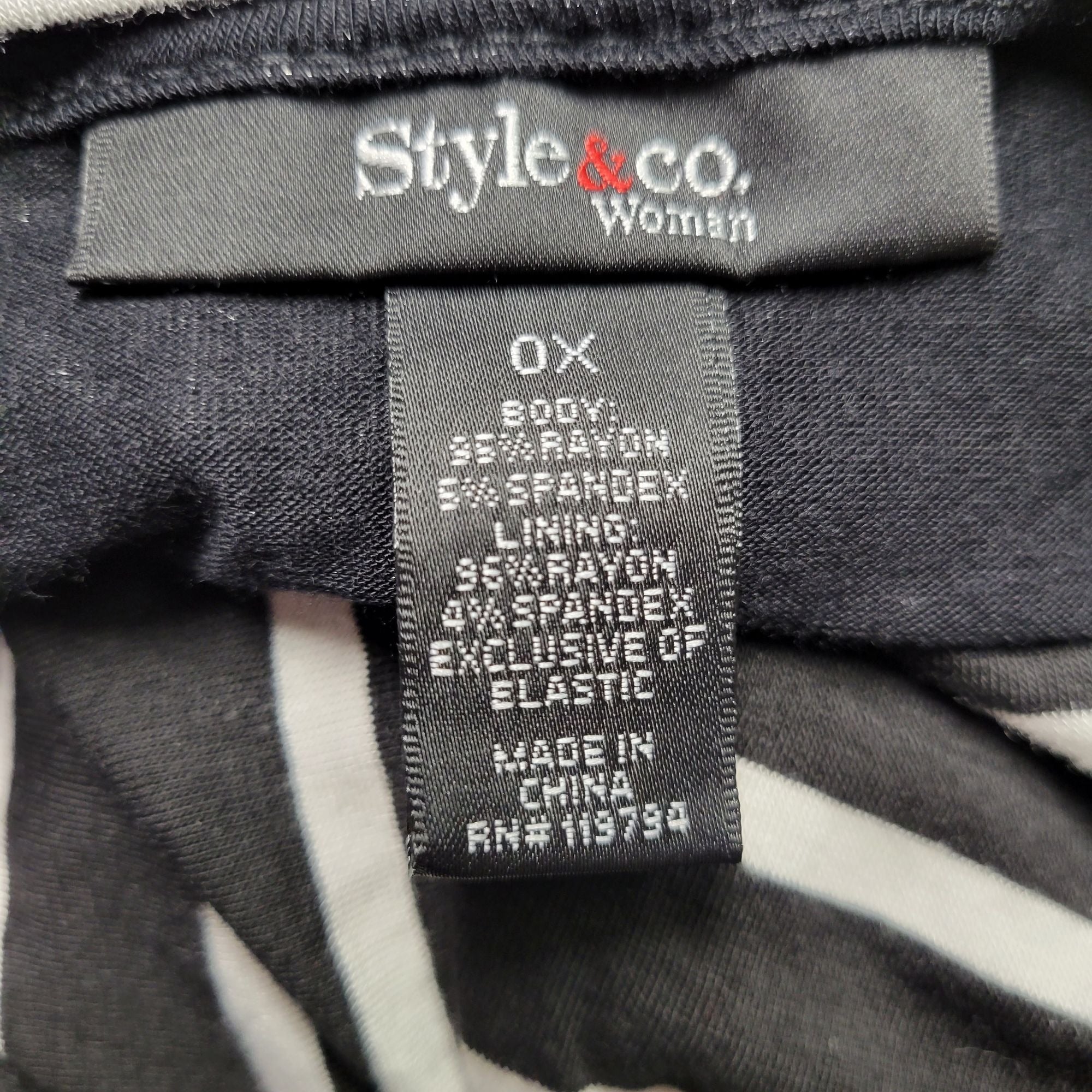 Style & Co Black & White Sleeveless, Striped Sharkbite Hem Dress, Size 0X